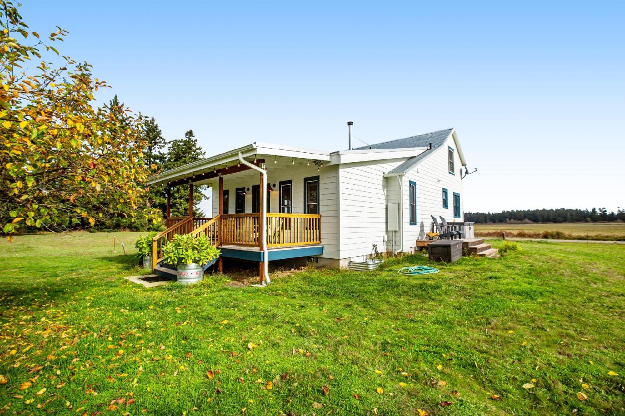 Historic Officer'S Farmhouse At Olf Coupeville Exterior foto